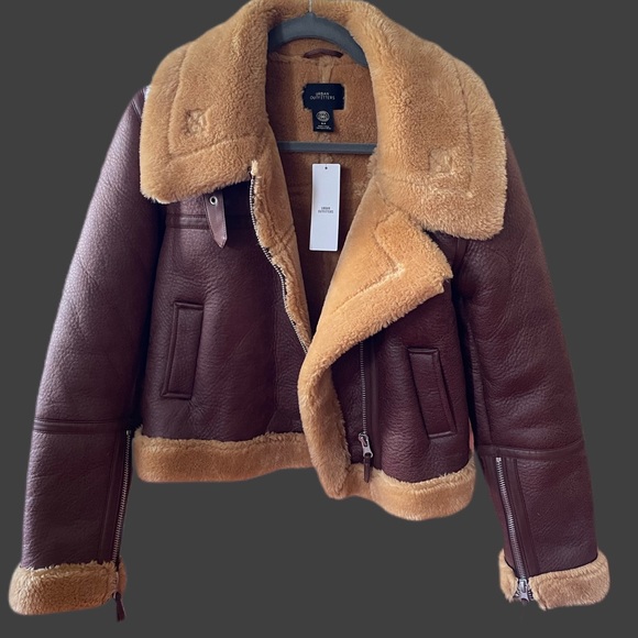 Urban Outfitters Jackets & Blazers - Urban Outfitters jacket 🧡💛 NWT